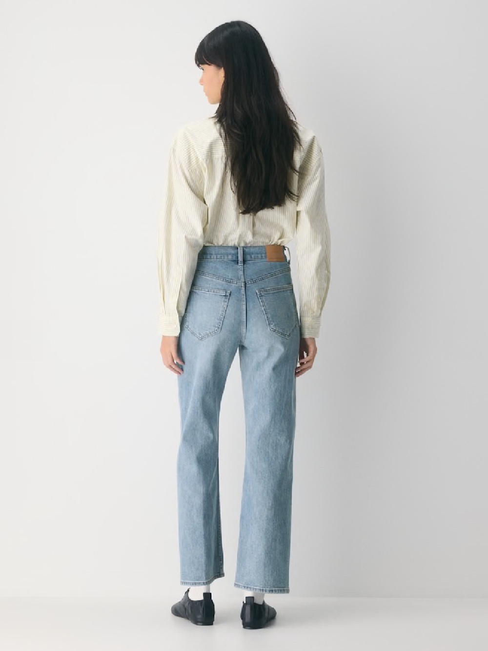 Denim Forum The Arlo Hi-Rise Straight
Jean Light Wash Size 31 25"L - Picture 4 of 13
